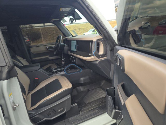 Used 2023 Ford Bronco Wildtrak image 8