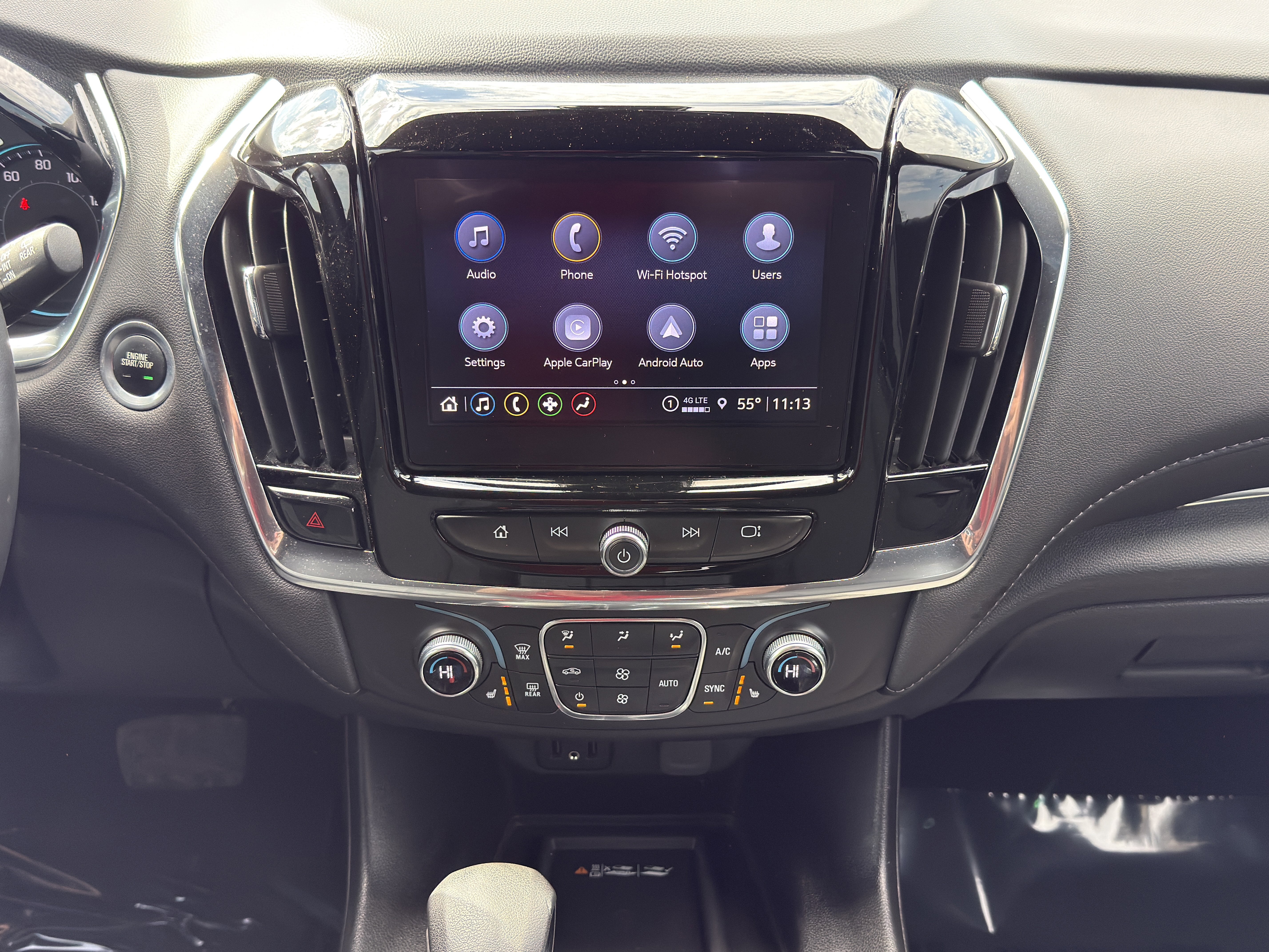 Used 2023 Chevrolet Traverse LT image 30