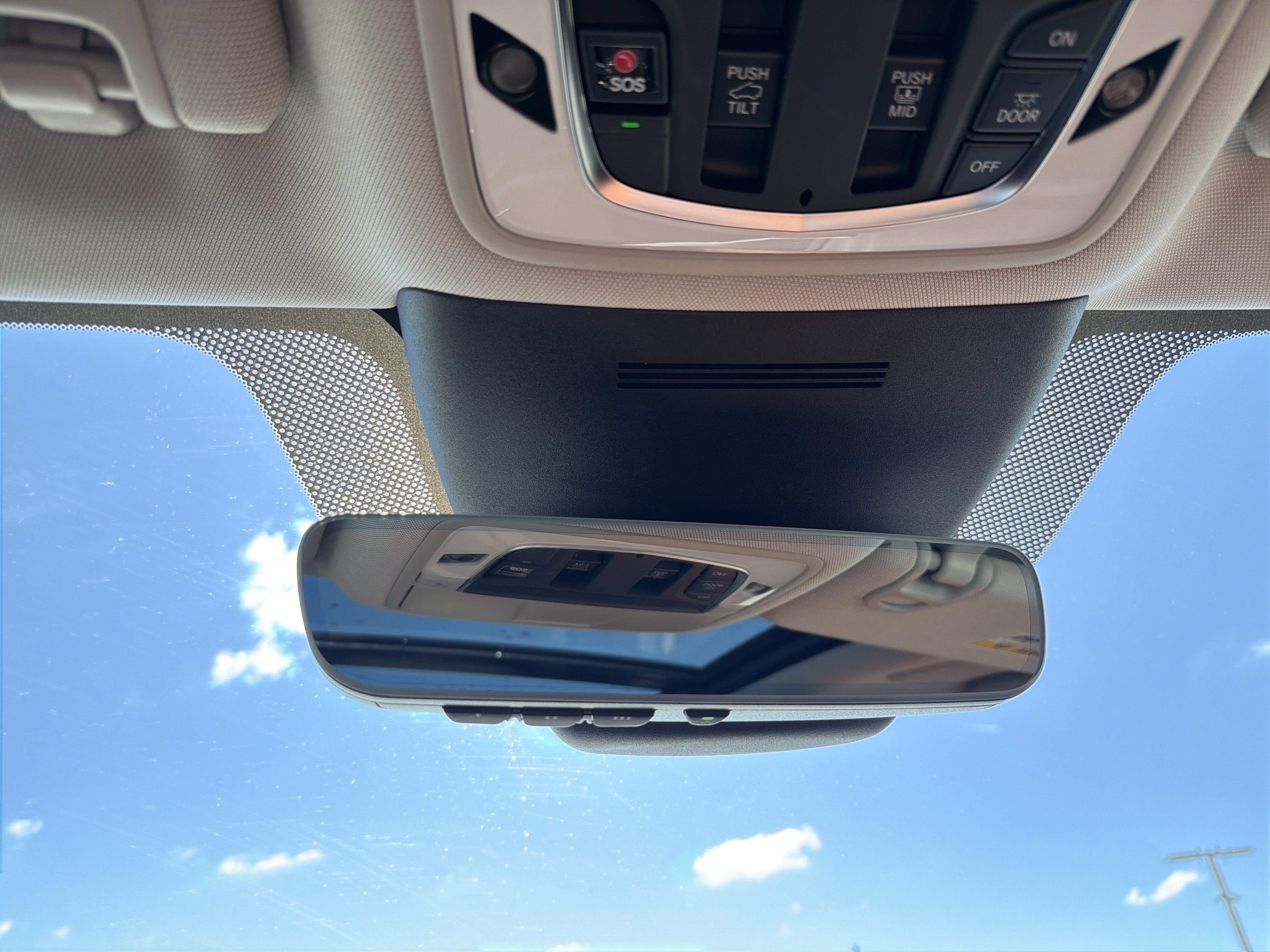 Certified 2026 Acura MDX FWD w/ Technology Package image 28