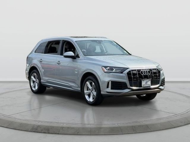 Used 2023 Audi Q7 2.0T Premium Plus w/ Premium Plus Package AWD/4WD image 1