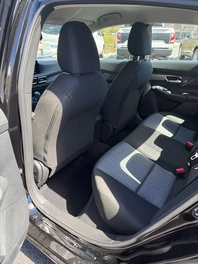 Certified 2025 Nissan Sentra SV w/ All-Weather Package FWD image 18