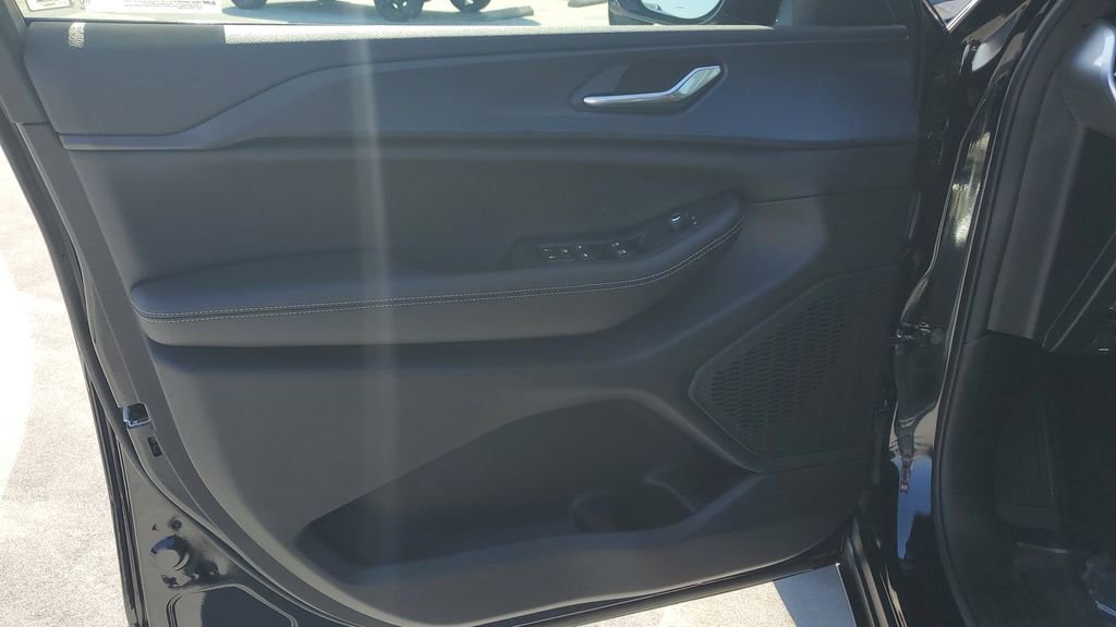 New 2025 Jeep Grand Cherokee Altitude image 20