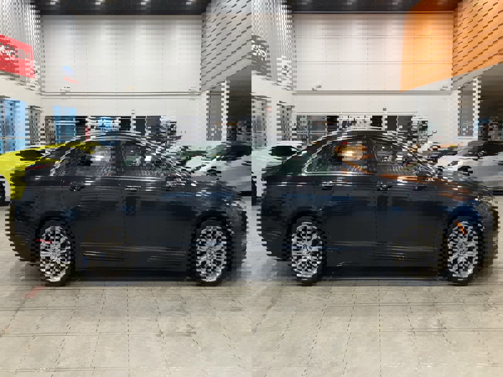 Used 2015 Lincoln MKZ Hybrid w/ Equipment Group 202A Reserve image 4