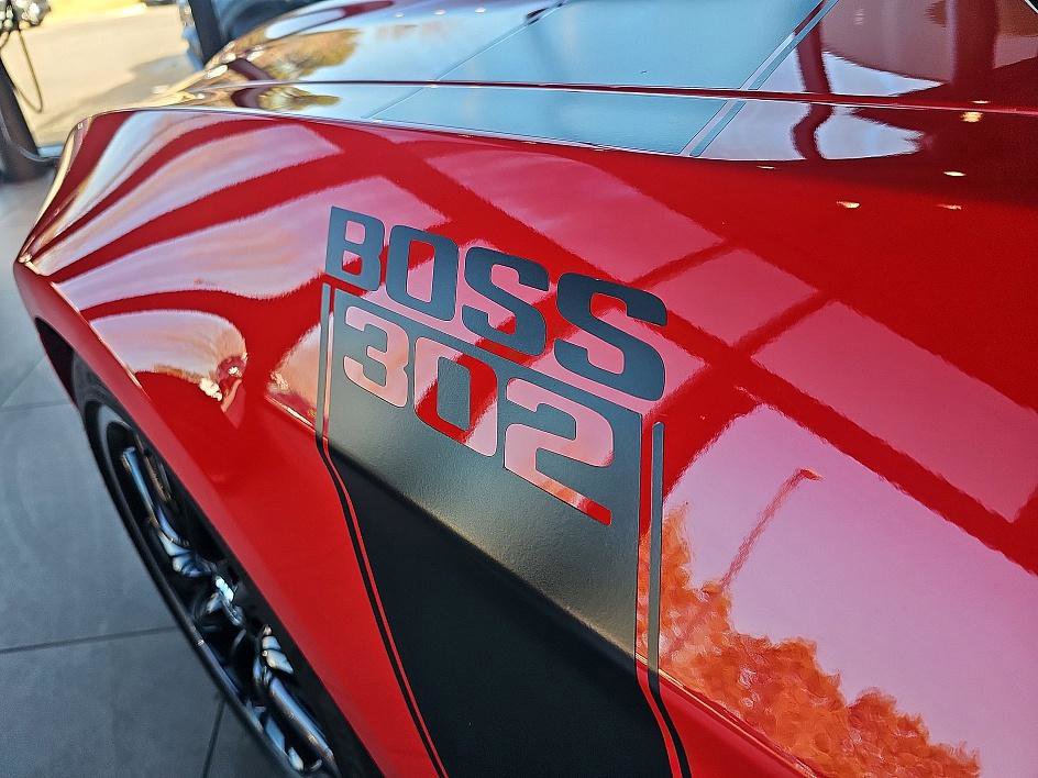 Used 2013 Ford Mustang Boss 302 w/ Boss 302 Accessory Pkg image 9