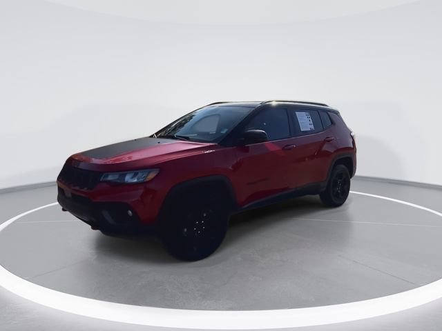 Used 2024 Jeep Compass Trailhawk w/ Sun and Sound Group image 5