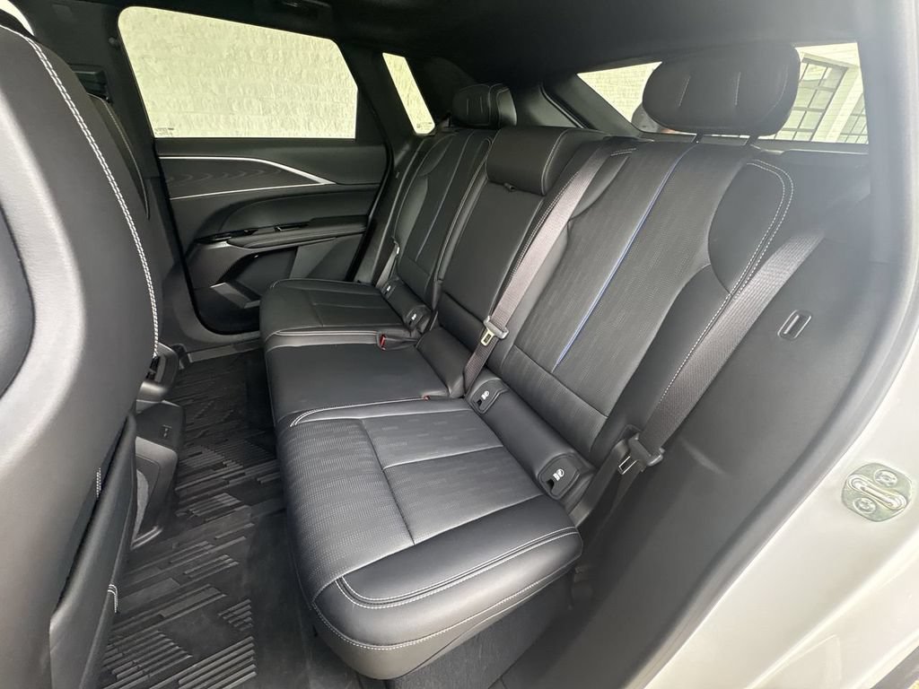 Certified 2025 Cadillac Lyriq Luxury AWD/4WD image 26