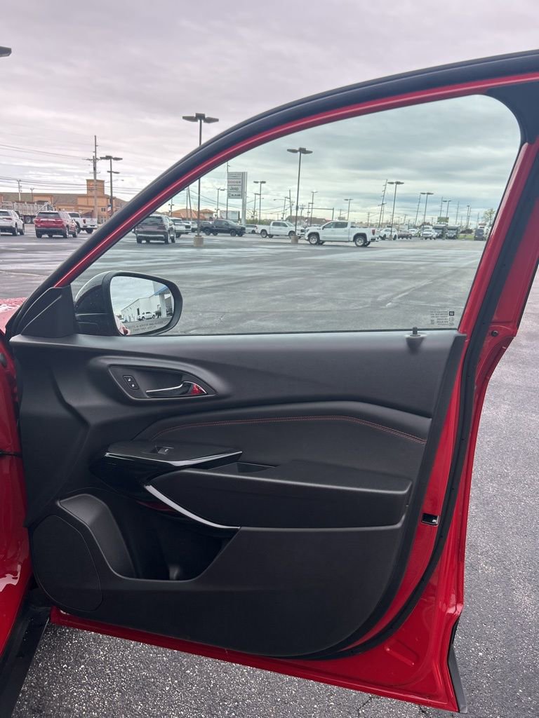 New 2026 Chevrolet Trax RS w/ Sunroof Package FWD image 61