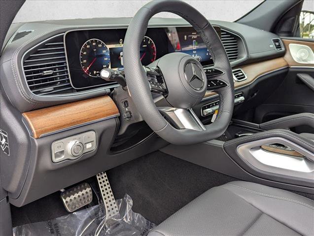 New 2025 Mercedes-Benz GLS 450 4MATIC image 3