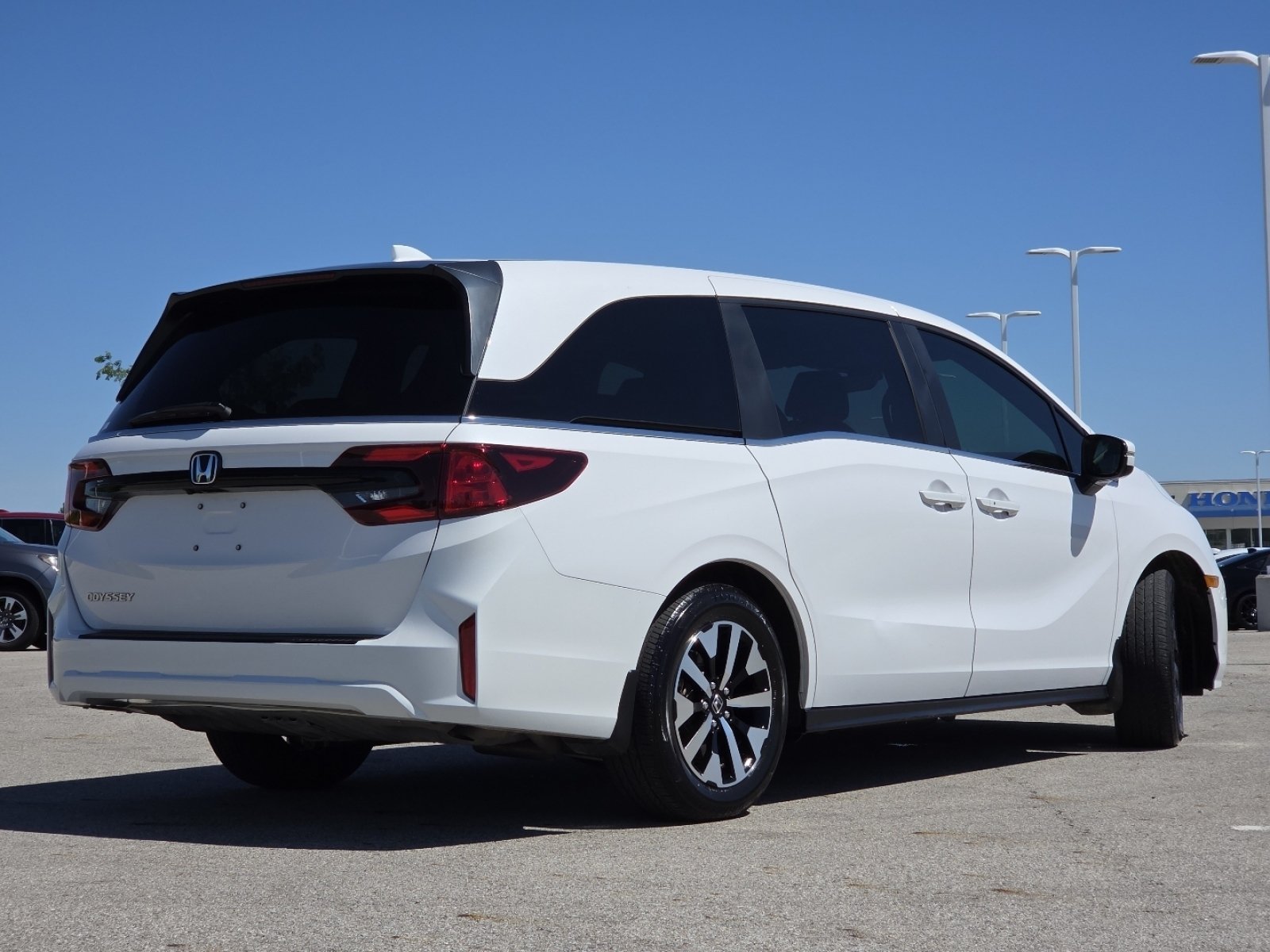 Used 2025 Honda Odyssey EX-L image 18