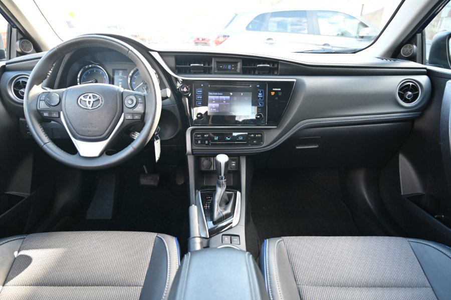Used 2017 Toyota Corolla SE w/ Carpet Mat Package (TMS) image 10