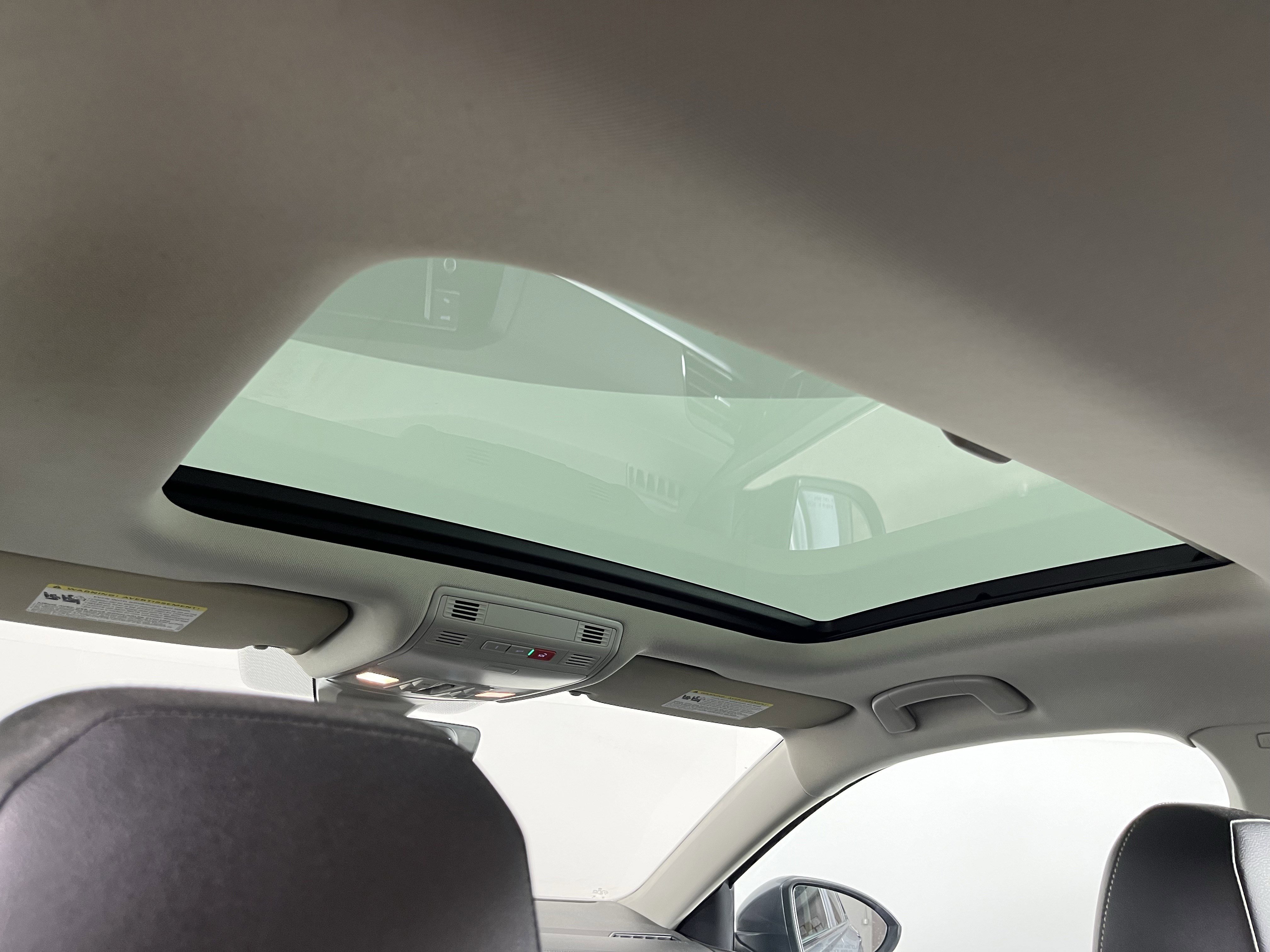 Certified 2023 Volkswagen Jetta SE image 16