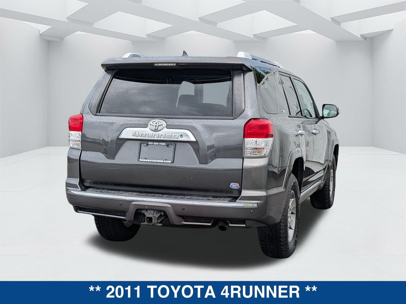 Used 2011 Toyota 4Runner SR5 w/ Convenience Pkg RWD image 5