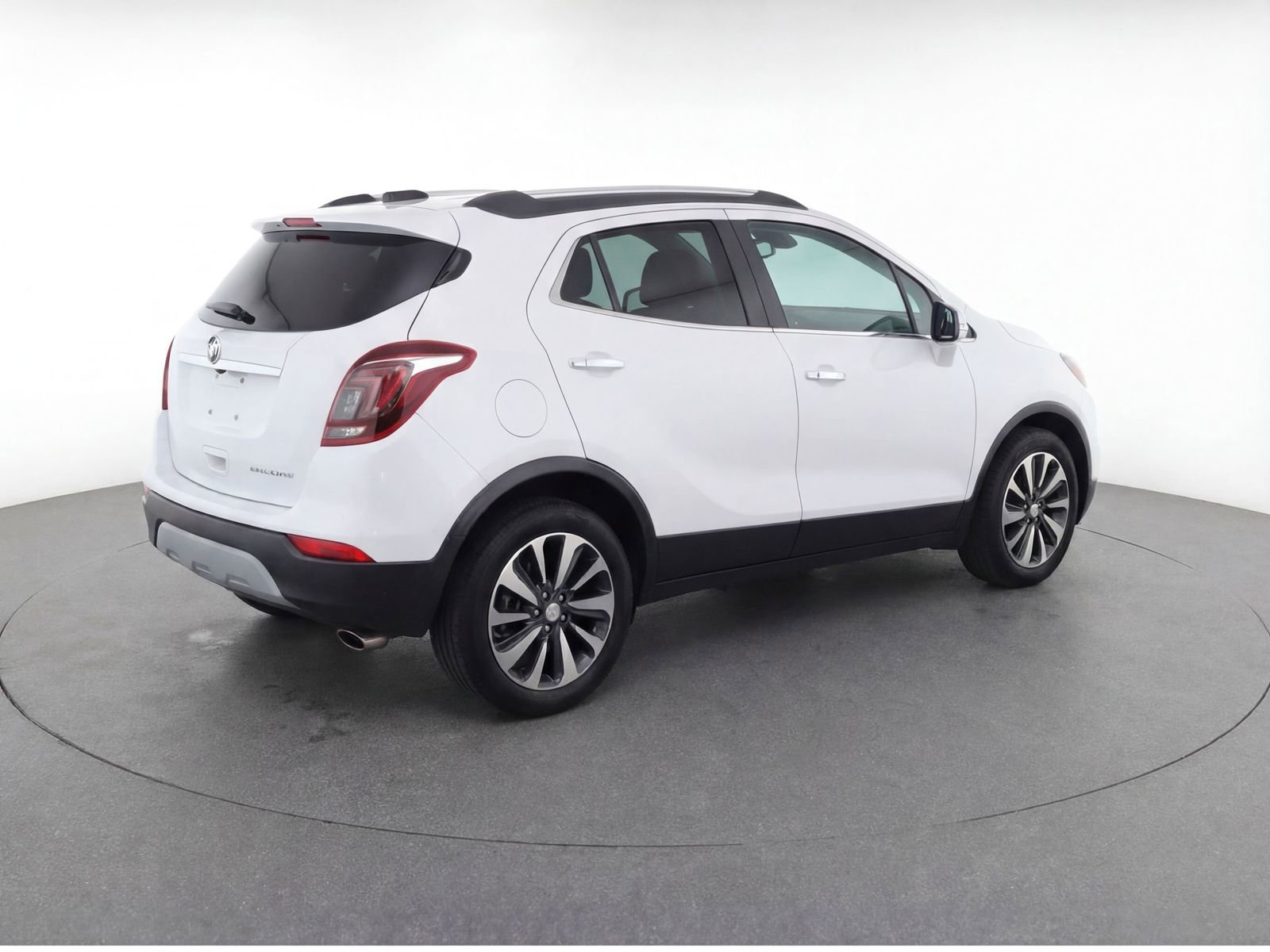 Certified 2021 Buick Encore Preferred w/ Safety Package image 5