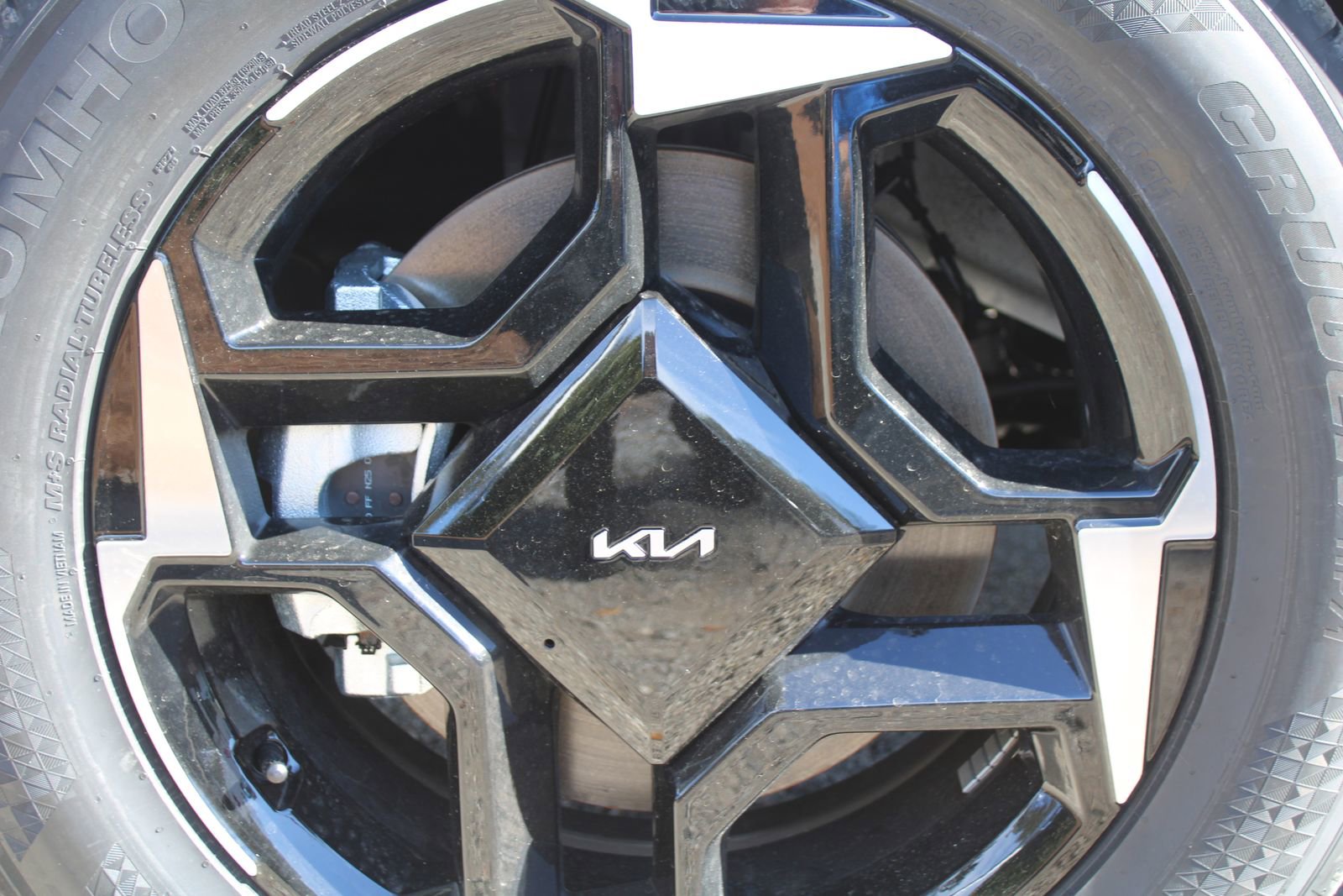 New 2026 Kia Sportage EX image 18