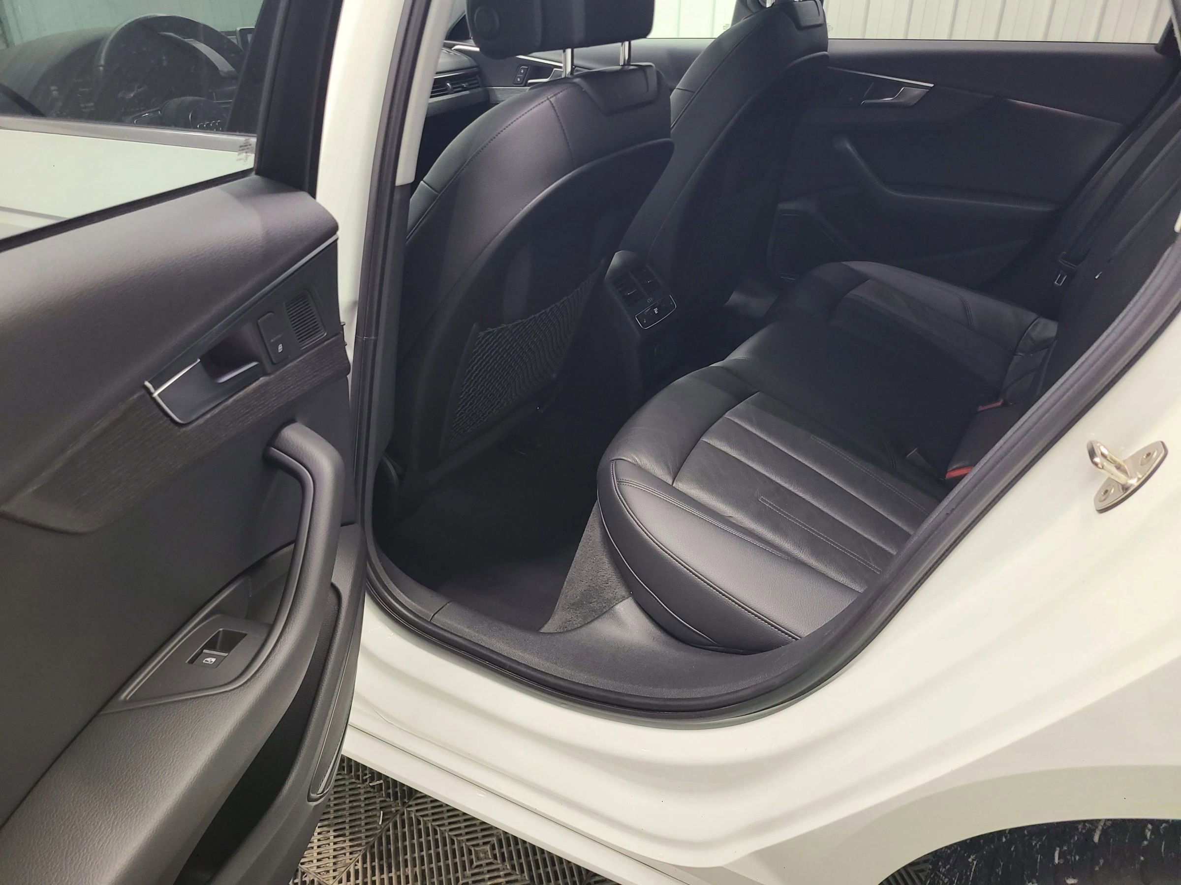 Used 2017 Audi A4 2.0T Premium Plus w/ Premium Plus Package image 36