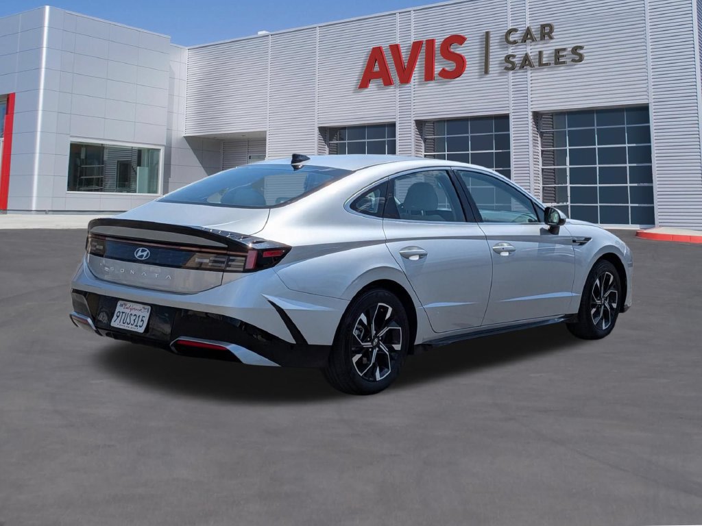 Used 2025 Hyundai Sonata SEL FWD image 6