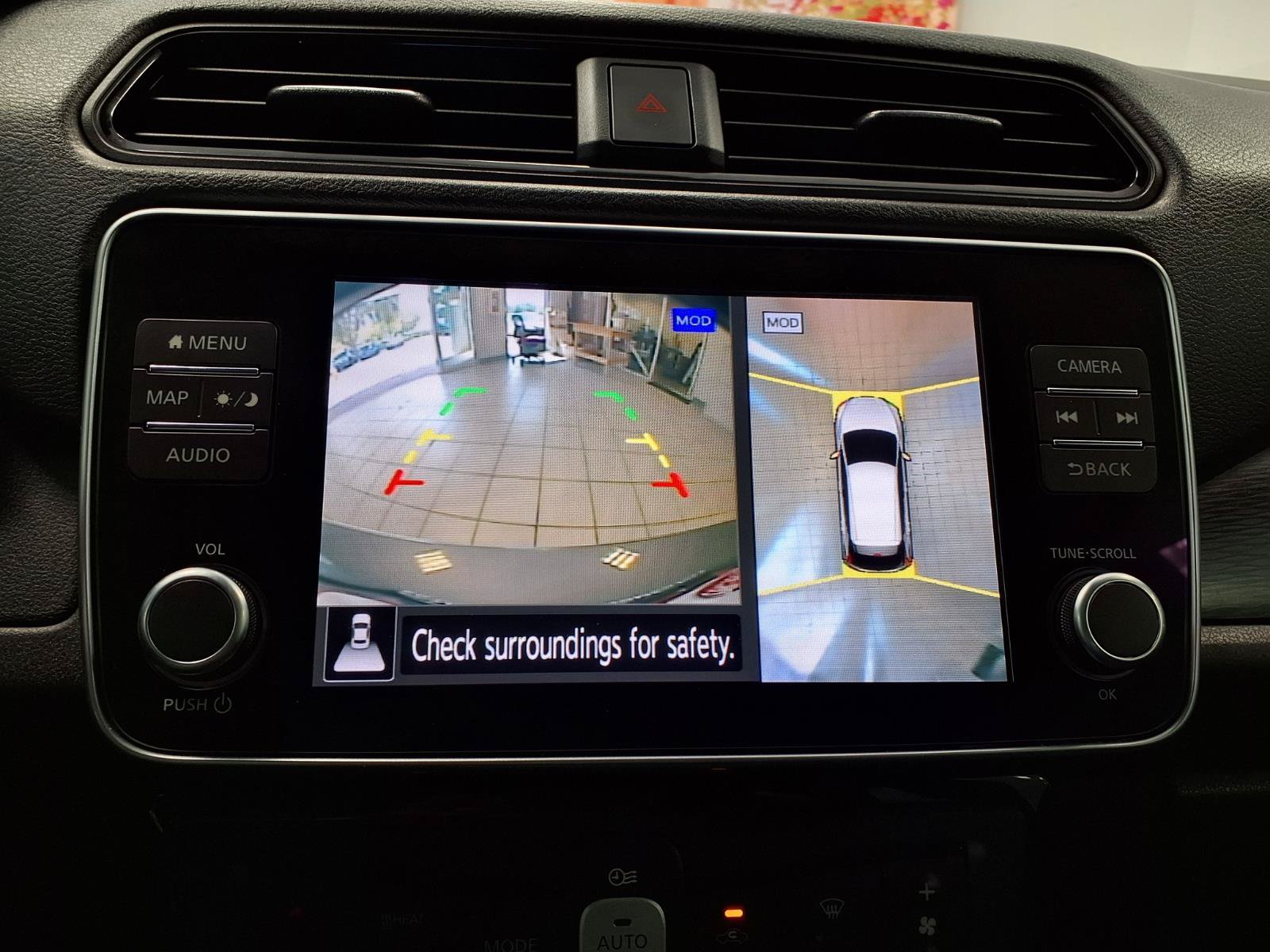 Used 2022 Nissan Leaf SV w/ SV Technology Package FWD image 27