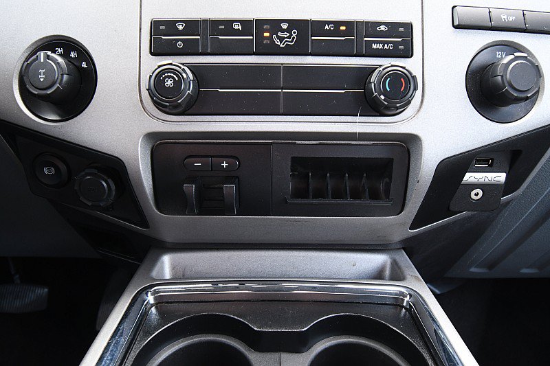 Used 2015 Ford F250 XLT w/ XLT Premium Package AWD/4WD image 19