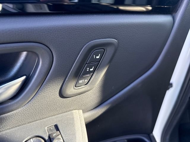 Certified 2025 Honda Pilot EX-L image 11