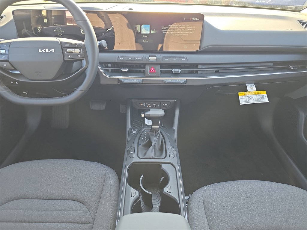 New 2025 Kia K4 EX image 16