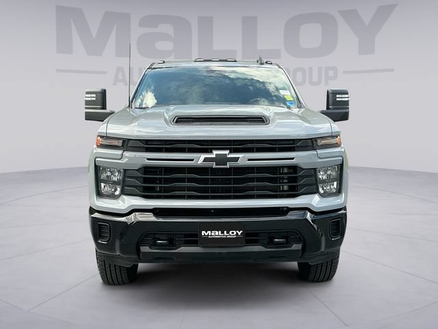 Used 2024 Chevrolet Silverado 2500 Custom w/ Custom Value Package AWD/4WD image 8