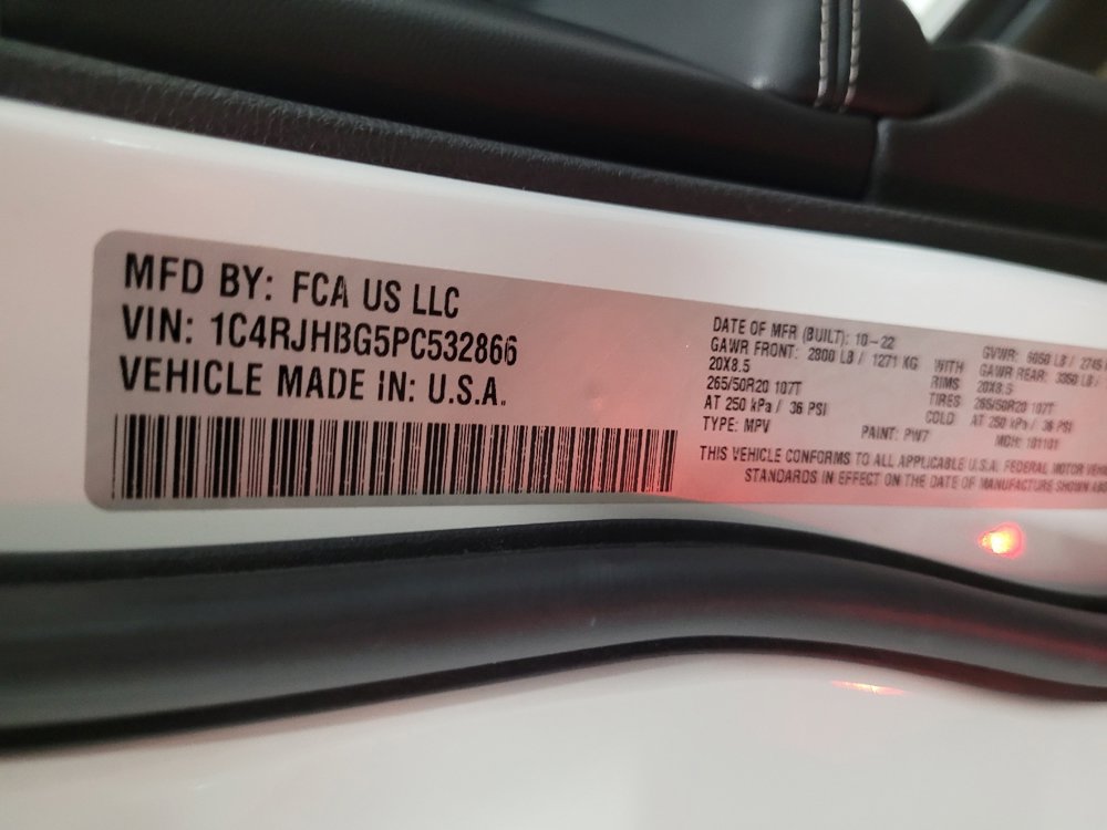 Used 2023 Jeep Grand Cherokee Limited w/ Trailer Tow Prep Group (B) image 33