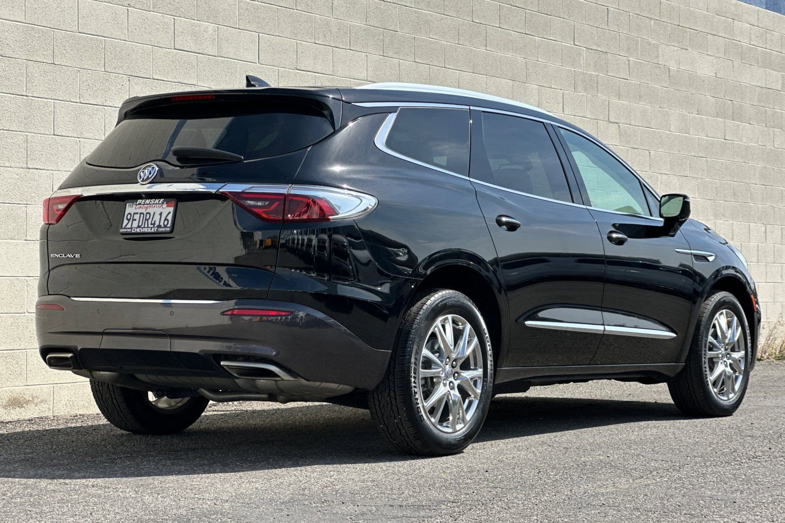 Certified 2023 Buick Enclave Essence w/ Experience Buick Package image 4