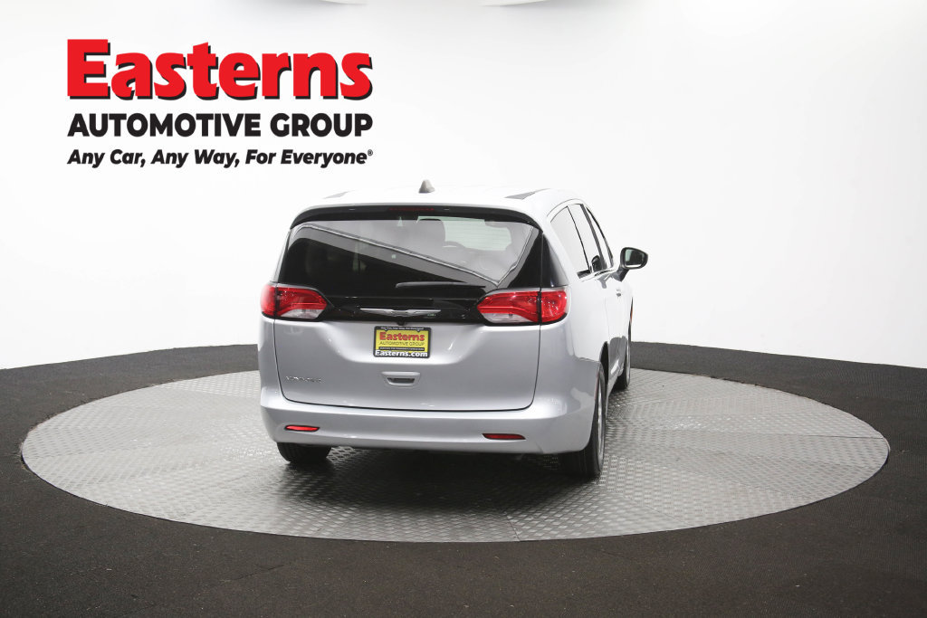 Used 2023 Chrysler Voyager LX FWD image 42