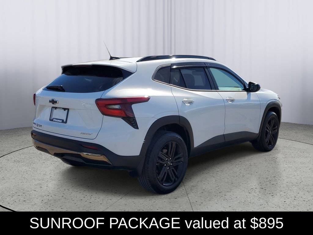 Certified 2024 Chevrolet Trax ACTIV w/ Sunroof Package FWD image 3