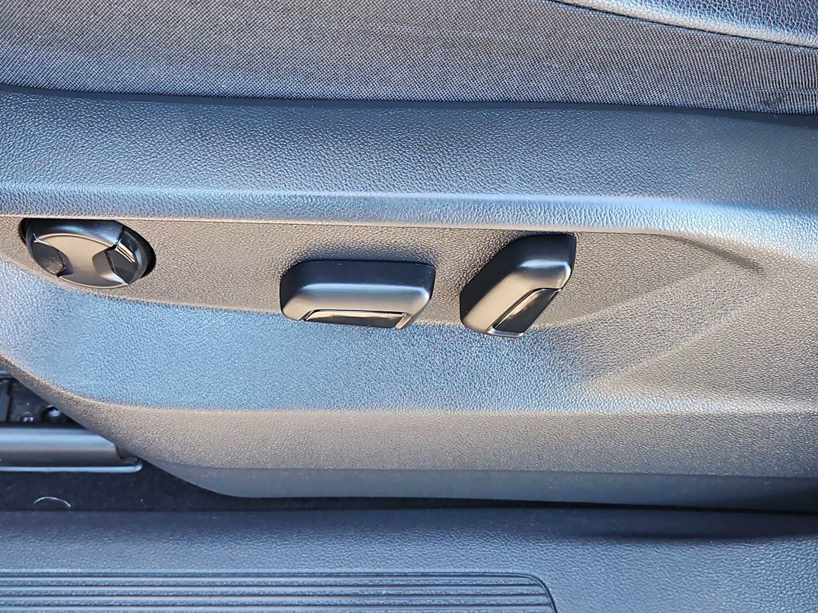 Used 2019 Volkswagen Tiguan SE w/ Panoramic Sunroof Package AWD/4WD image 20