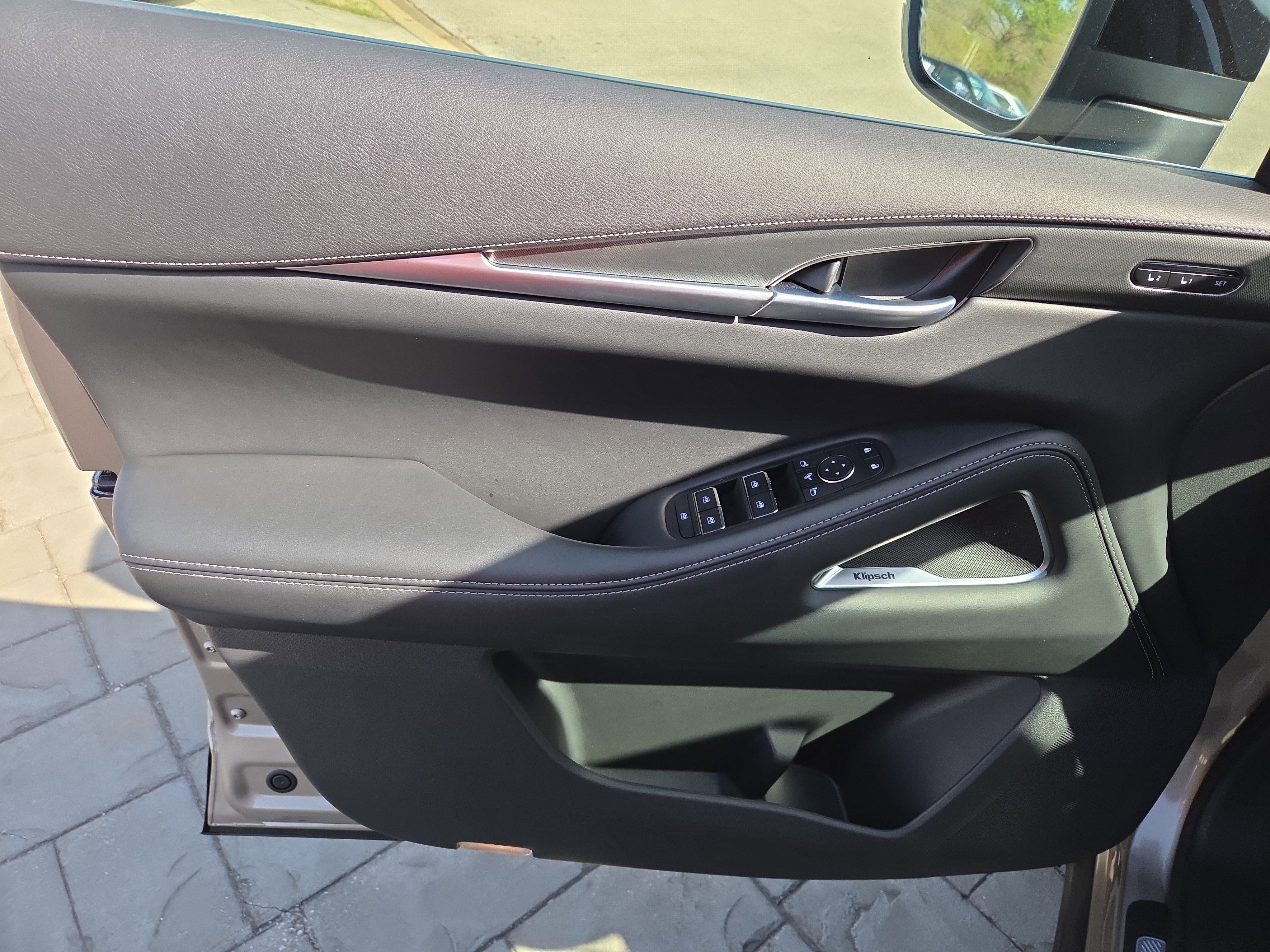 Used 2026 INFINITI QX60 Luxe w/ Cargo Package image 6