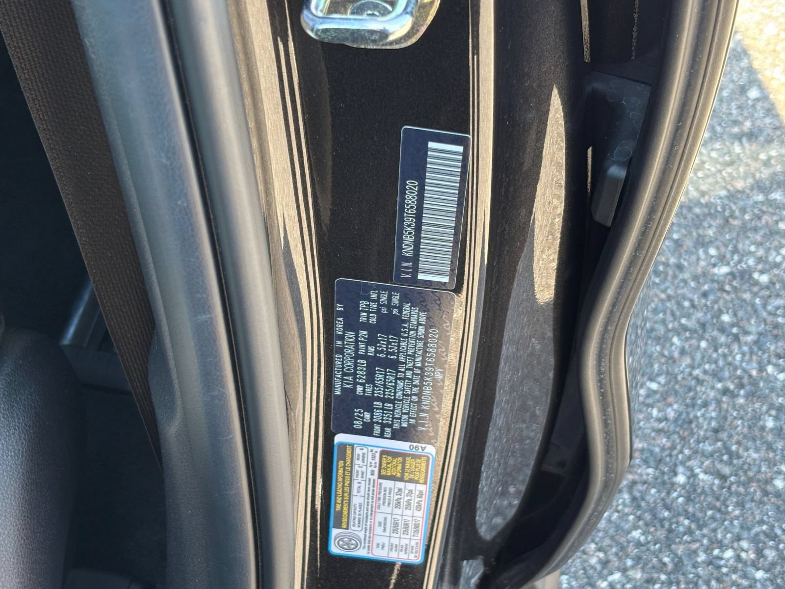 Used 2026 Kia Carnival FWD image 32