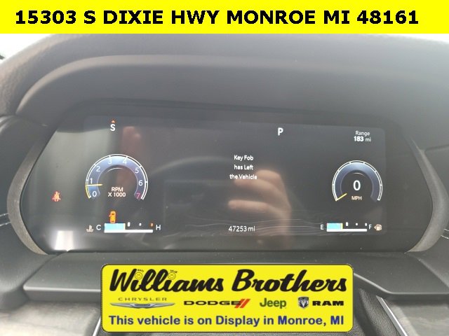 Used 2024 Jeep Grand Cherokee L Limited image 17