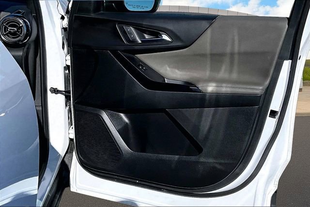 Used 2025 Chevrolet Equinox LT w/ Convenience Package II image 19