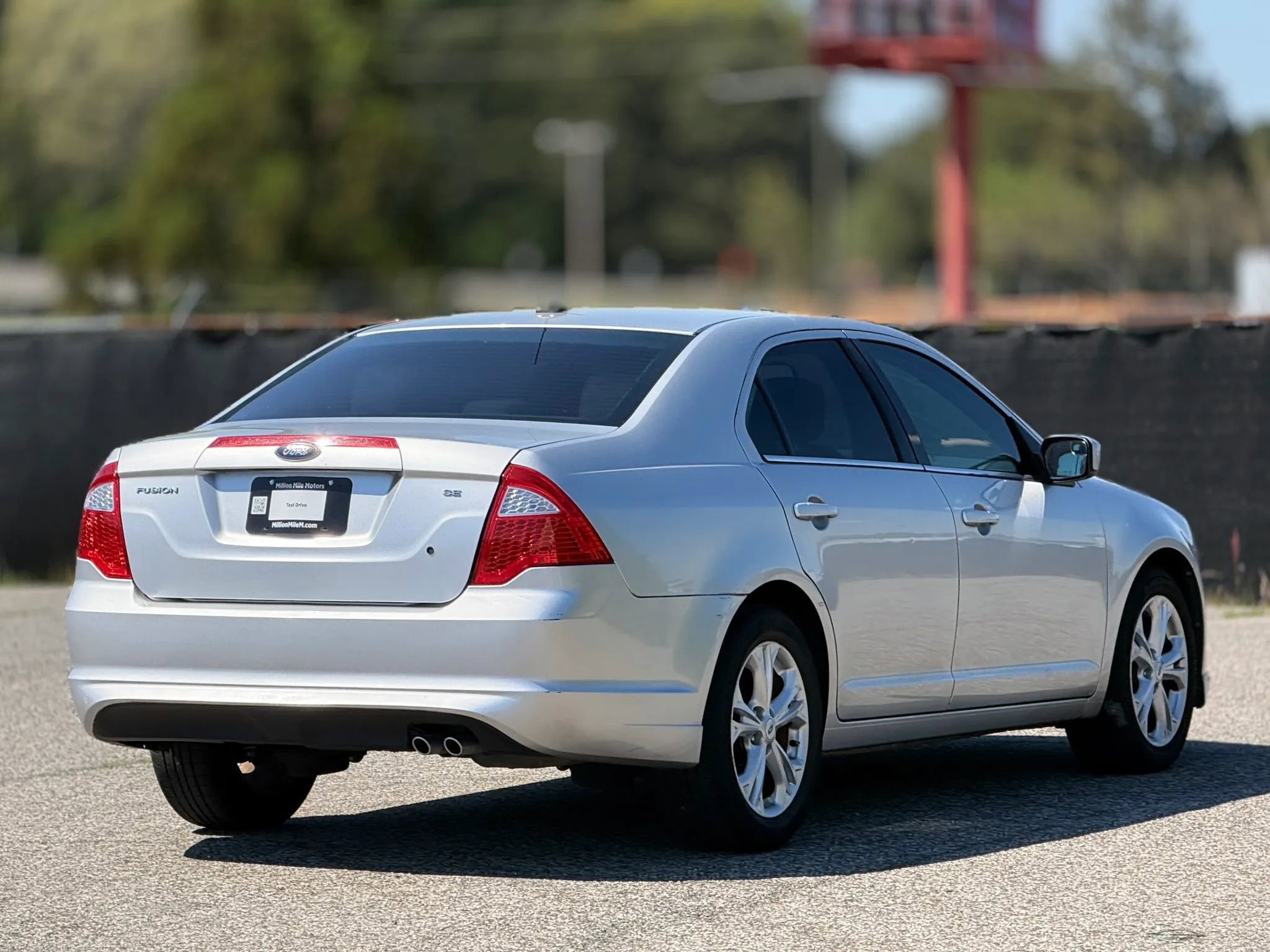 Used 2012 Ford Fusion SE image 9