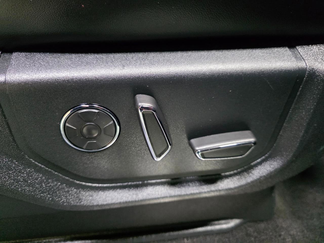 Used 2019 Ford F150 Platinum image 26