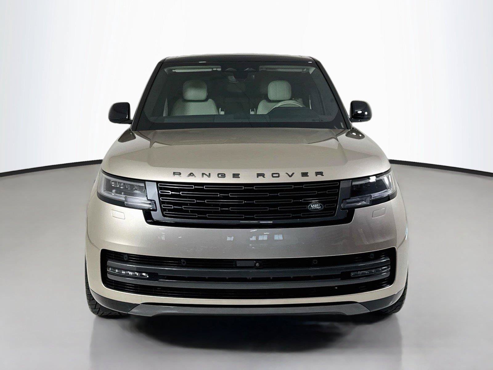Used 2024 Land Rover Range Rover Long Wheelbase SE AWD/4WD image 11