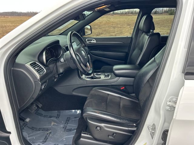 Used 2022 Jeep Grand Cherokee Laredo X image 9