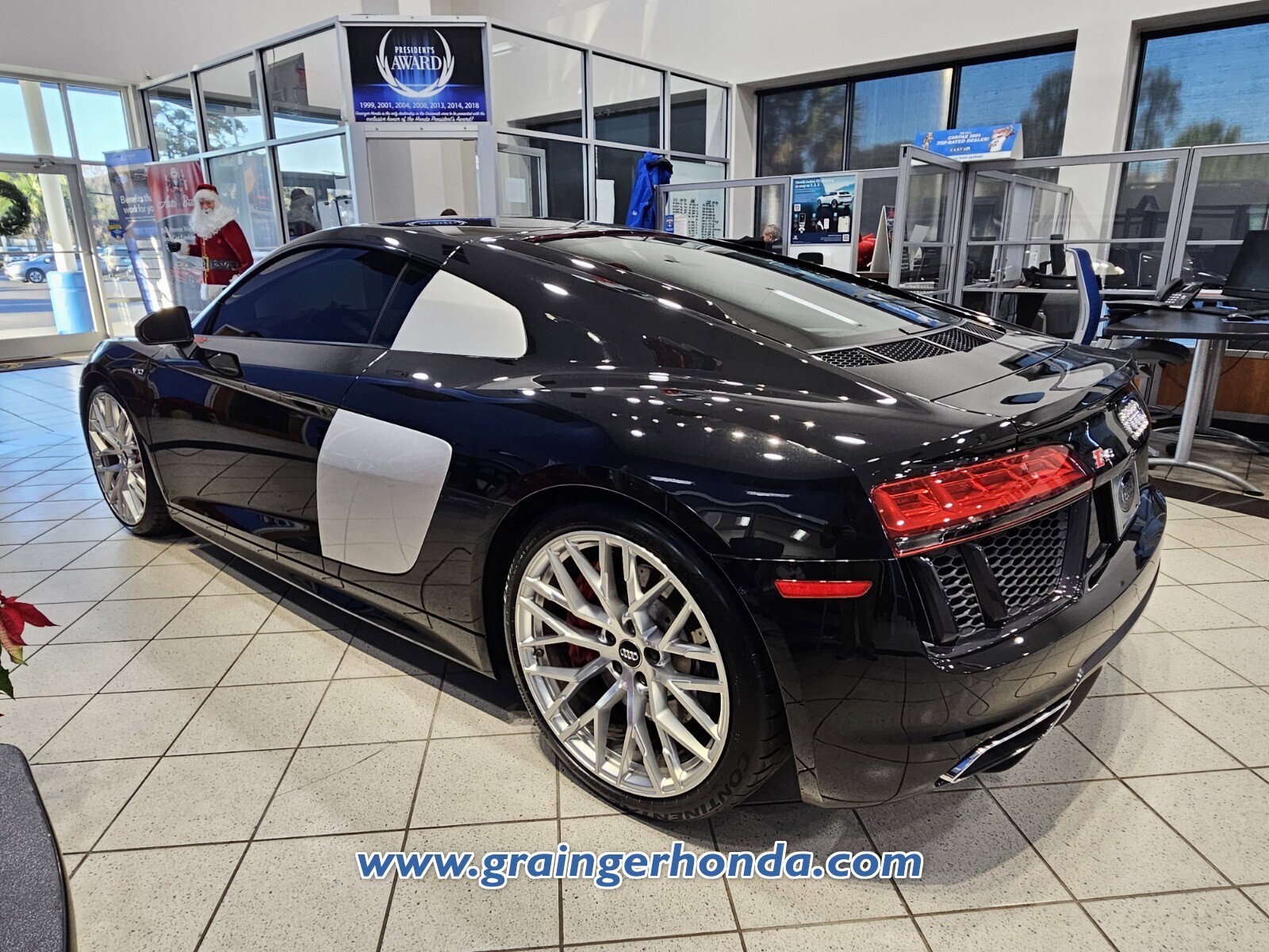 Used 2017 Audi R8 V10 image 3