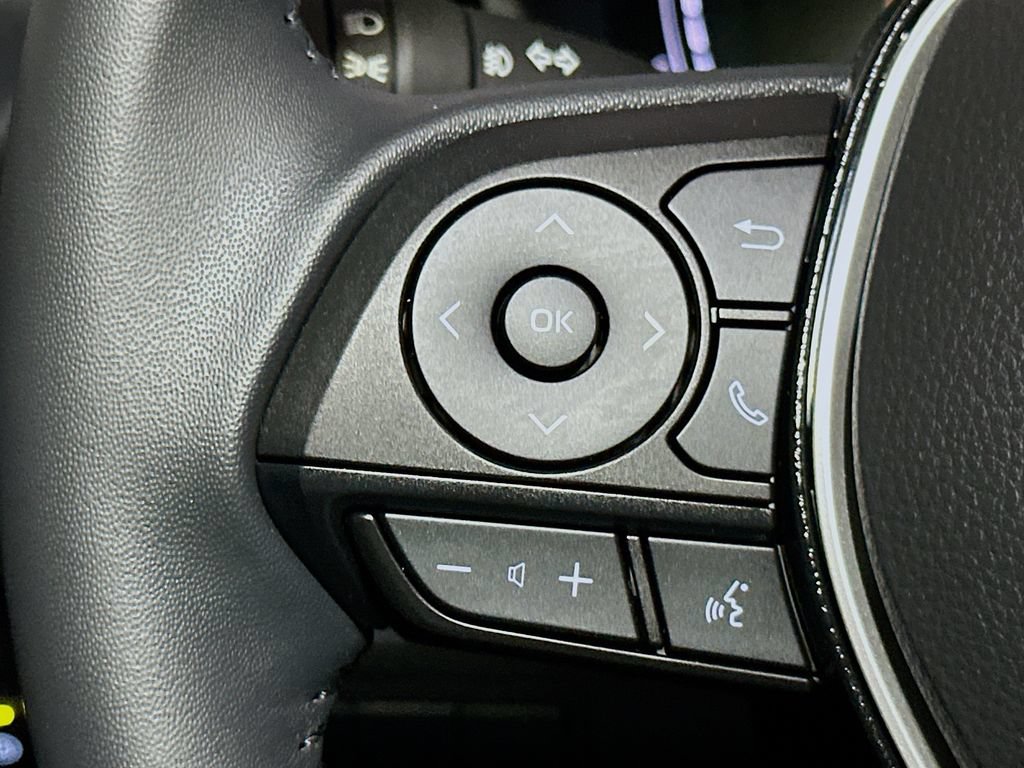 Certified 2025 Toyota Corolla XSE FWD image 31