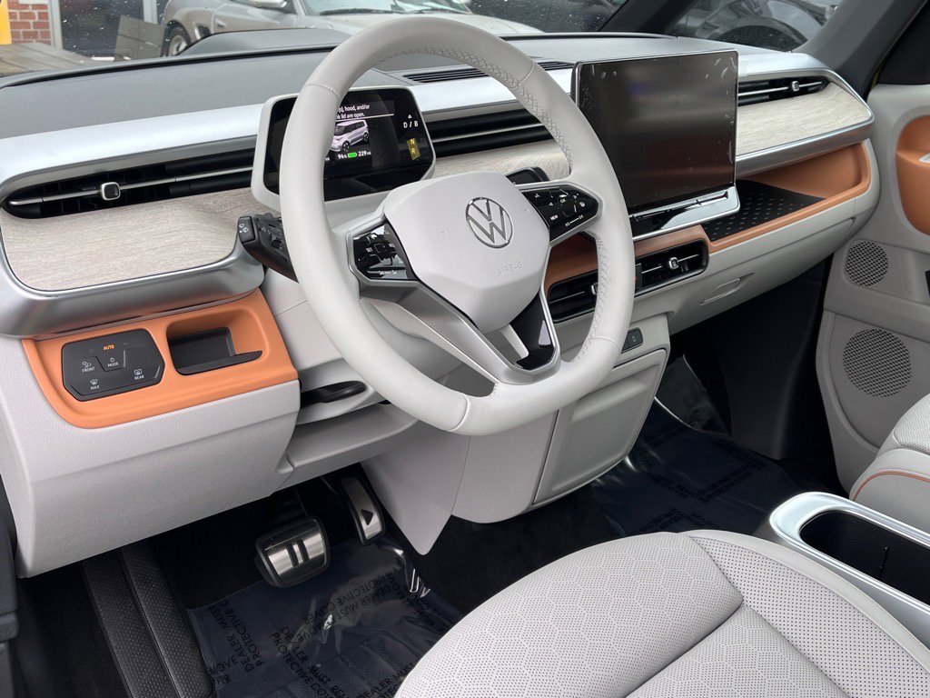New 2025 Volkswagen ID. Buzz 1st Edition image 8