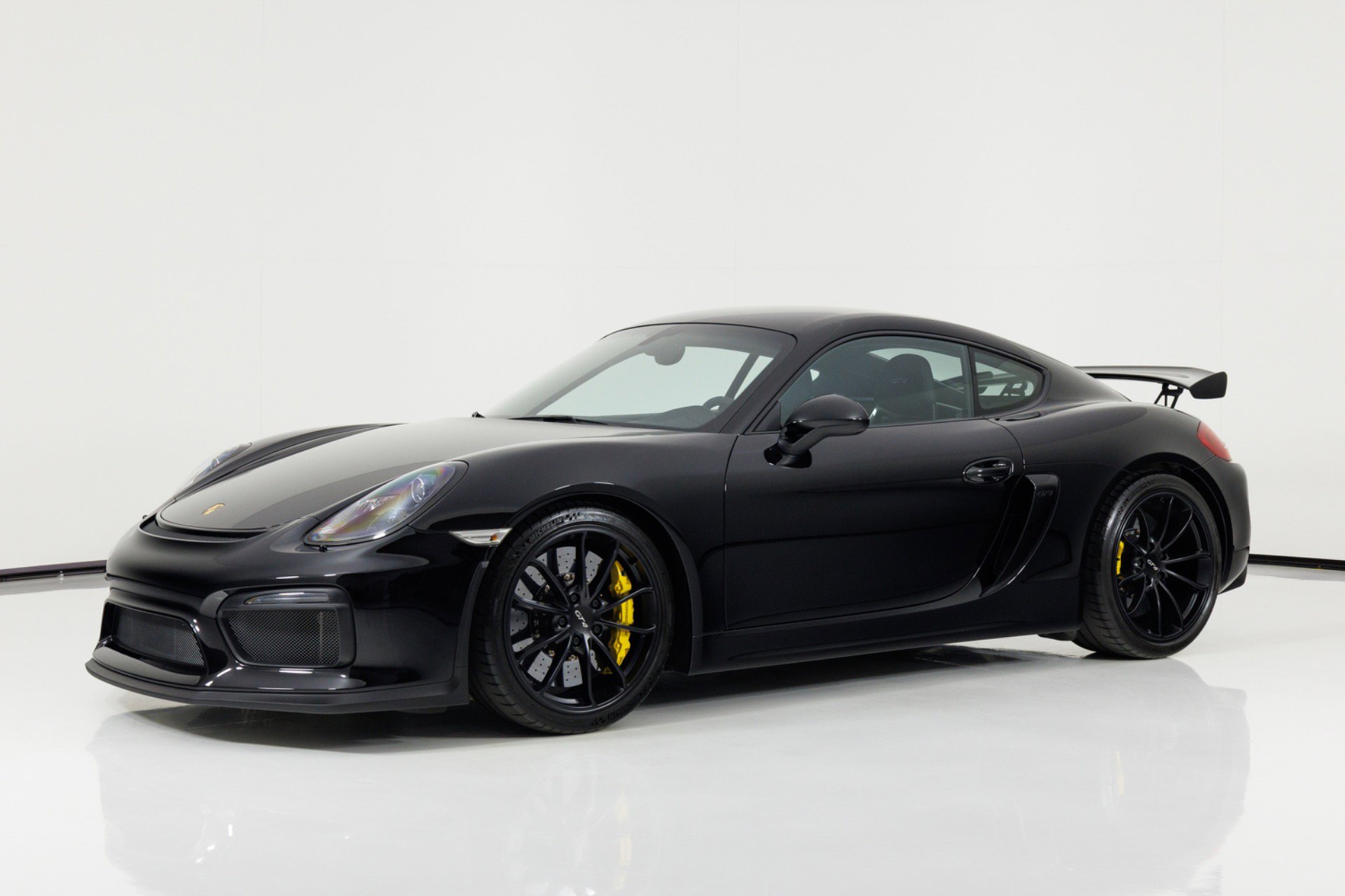 Used 2016 Porsche Cayman GT4 RWD image 7