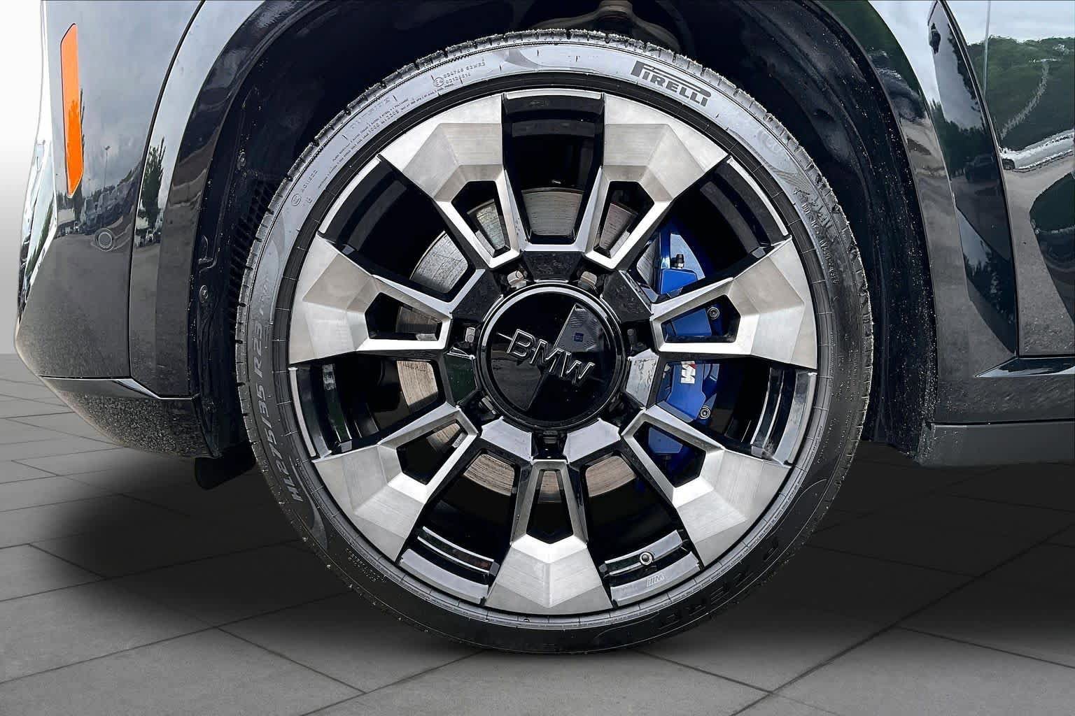 Used 2024 BMW XM AWD/4WD image 10