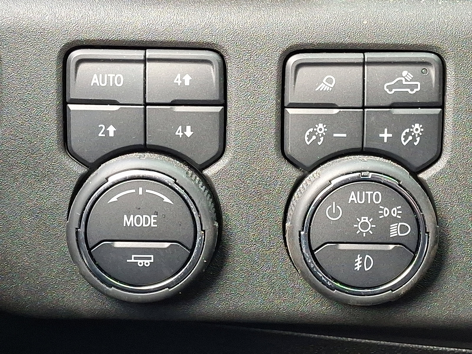 Certified 2024 Chevrolet Silverado 3500 High Country w/ High Country Premium Package image 24