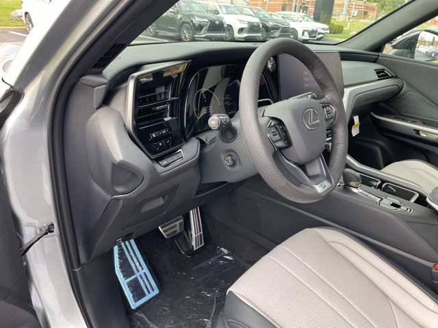 New 2026 Lexus TX 500h AWD image 13