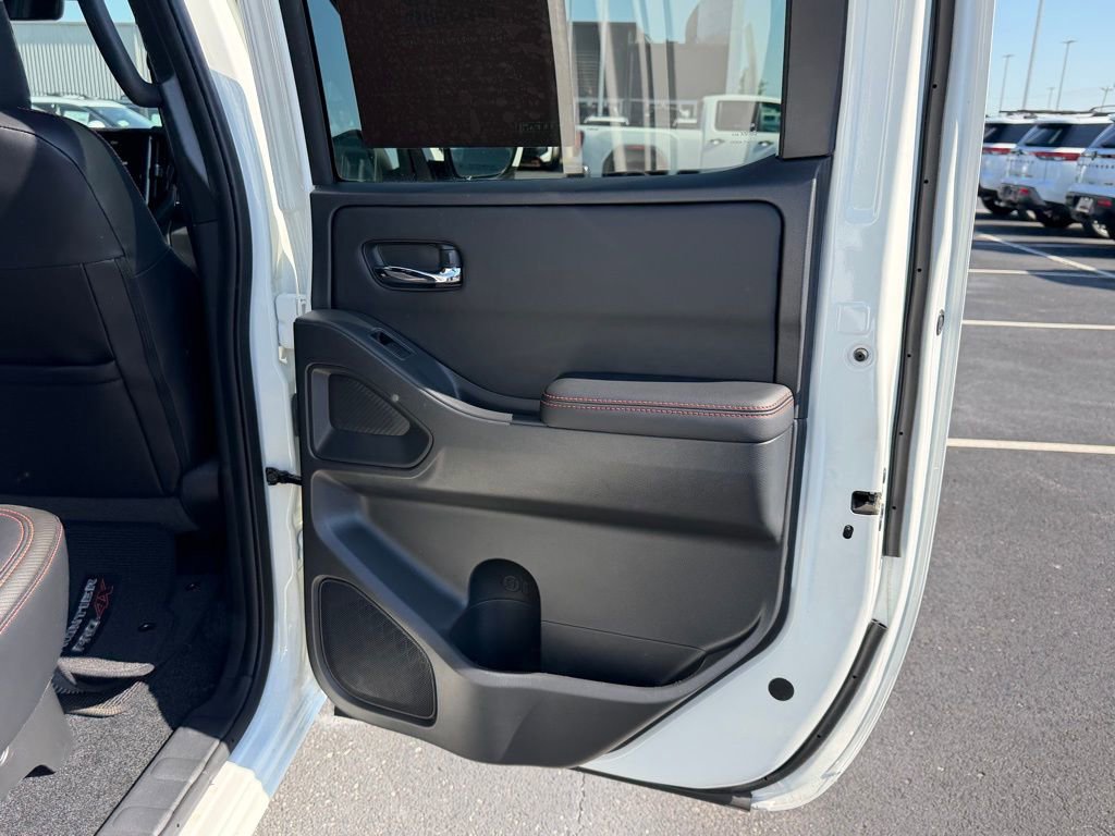 Used 2025 Nissan Frontier PRO-4X w/ Pro Premium Package image 19
