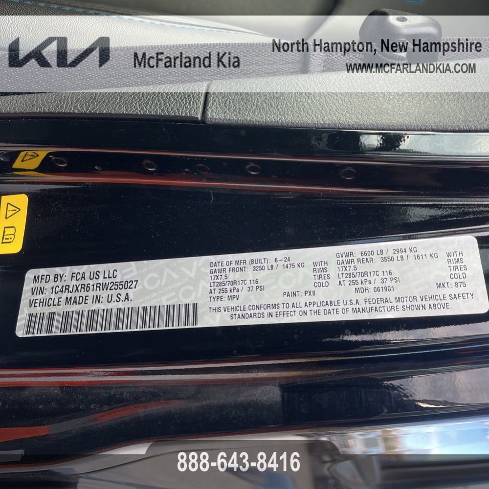 Used 2024 Jeep Wrangler Unlimited Rubicon 4xe image 30