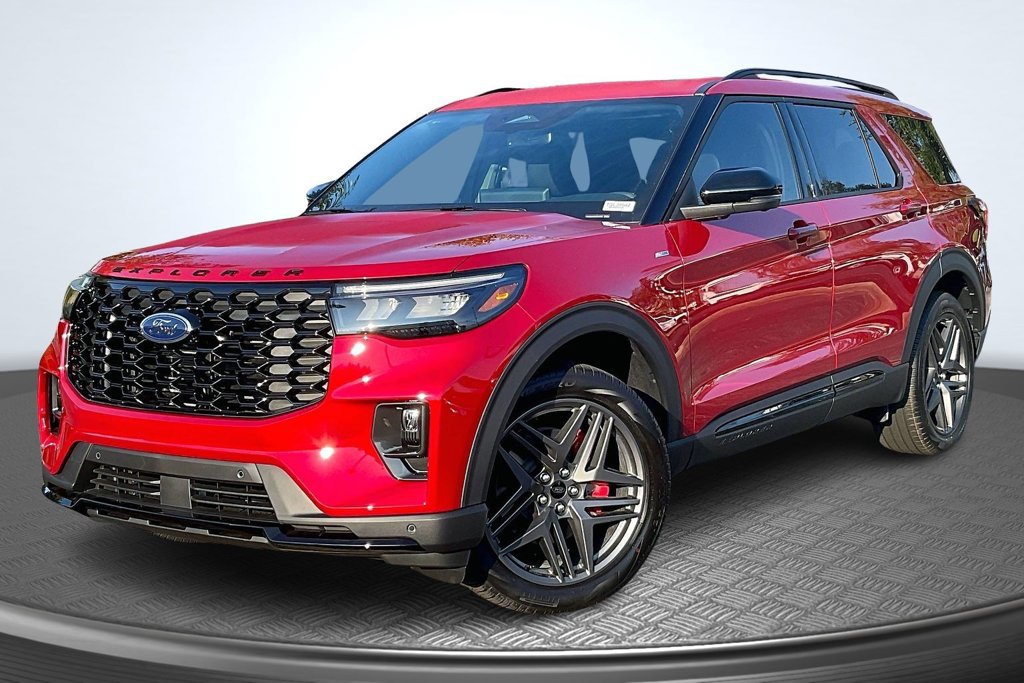 New 2026 Ford Explorer ST-Line w/ ST-Line Street Pack AWD/4WD image 2