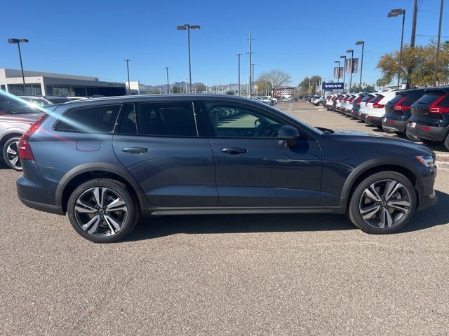 New 2026 Volvo V60 B5 Cross Country Plus w/ Climate Package image 2