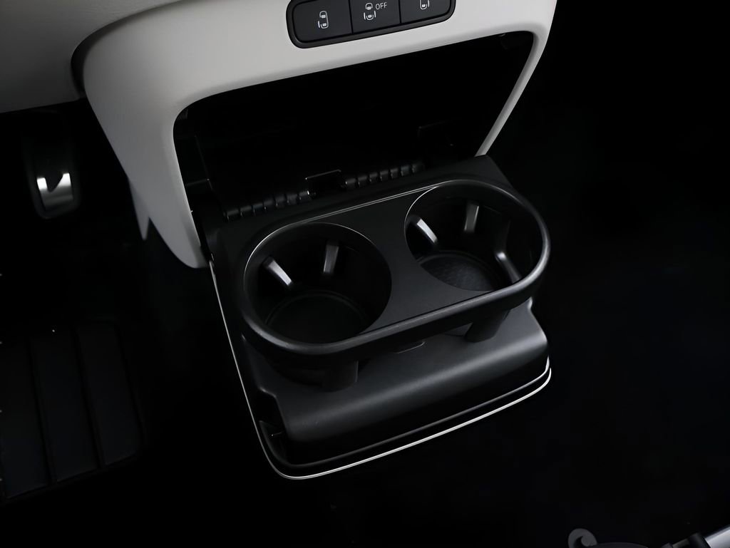 New 2025 Volkswagen ID. Buzz 1st Edition image 34